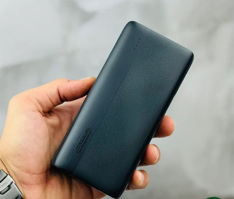 پاوربانک CALUS P273Max ظرفیت 20000mAh با کابلهای داخلی چندمنظوره